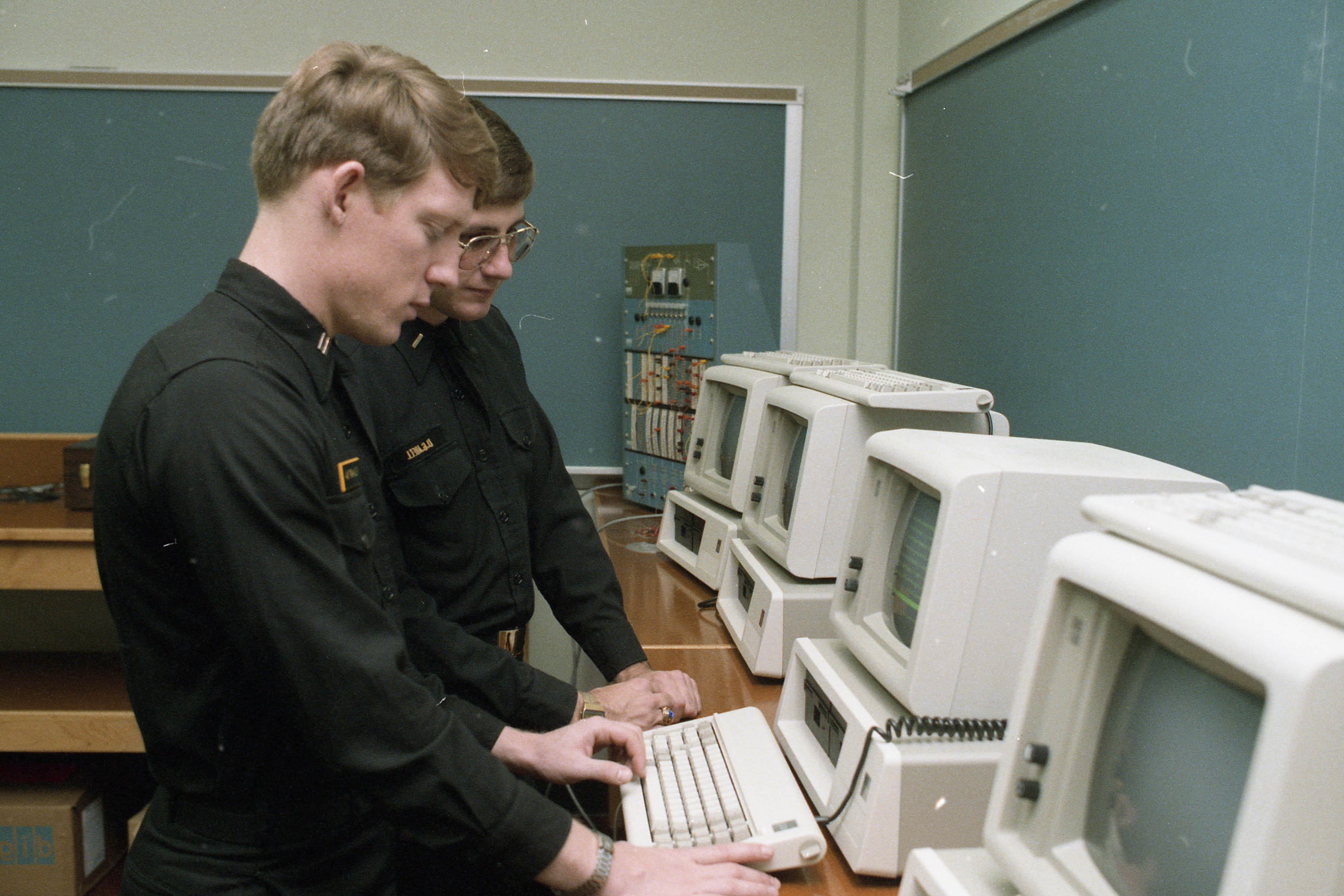 Computing at USNA: Computer classroom 1983