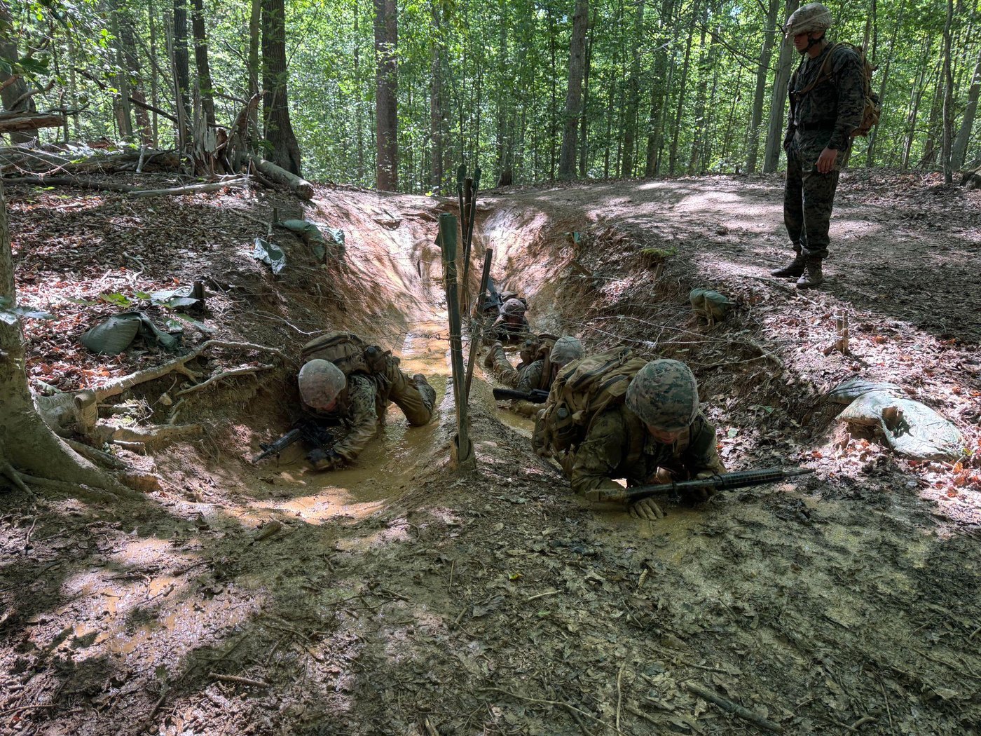 Midshipmen navigate the Endurance Course during Leatherneck