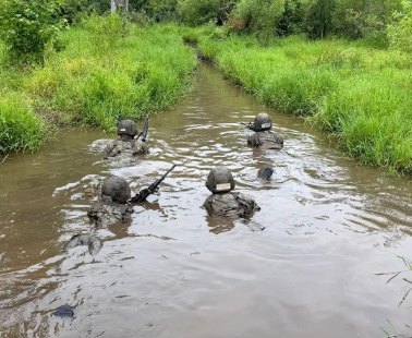 Midshipmen train on the OCS Combat Assault Course during Leatherneck