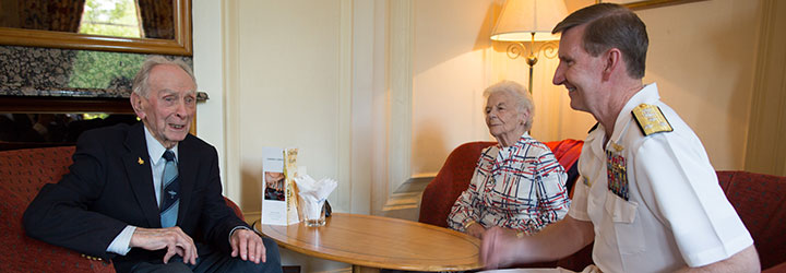 Image for USNA Superintendent Talks Aviation with British World War II Hero